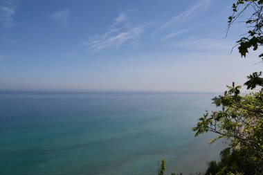 Ontario, Kanada 'daki Toronto yakınlarındaki Scarborough Kayalıkları' ndaki Bluffers Park 'ta.