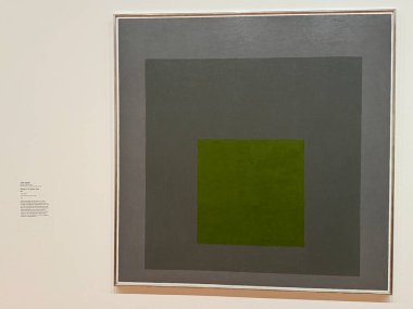 TORONTO, CANADA - 26 Mayıs 2024 'te Kanada' nın Toronto kentindeki Ontario Sanat Galerisinde sergi.