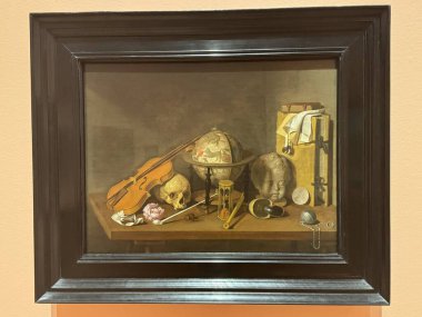 TORONTO, CANADA - 26 Mayıs 2024 'te Kanada' nın Toronto kentindeki Ontario Sanat Galerisinde sergi.