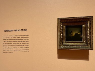 TORONTO, CANADA - 26 Mayıs 2024 'te Kanada' nın Toronto kentindeki Ontario Sanat Galerisinde sergi.