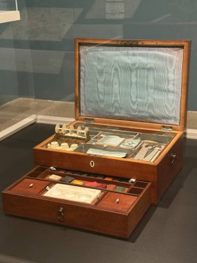 TORONTO, CANADA - 26 Mayıs 2024 'te Kanada' nın Toronto kentindeki Ontario Sanat Galerisinde sergi.