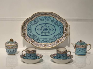 TORONTO, CANADA - 26 Mayıs 2024 'te Kanada' nın Toronto kentindeki Ontario Sanat Galerisinde sergi.