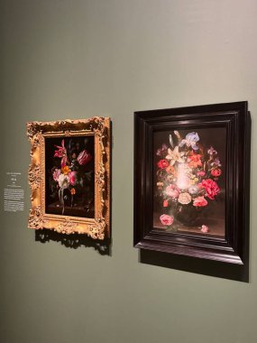 TORONTO, CANADA - 26 Mayıs 2024 'te Kanada' nın Toronto kentindeki Ontario Sanat Galerisinde sergi.