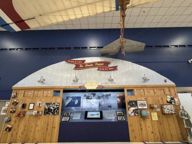 22 Haziran 2024 'te Denver, Colorado' daki Rocky Hava ve Uzay Müzesi 'nde Amelia Earhart sergisi açıldı..