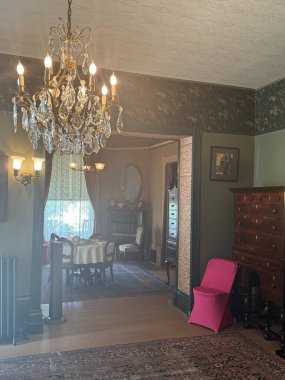 DENVER, CO - 22 Haziran 2024 'te Denver, Colorado Kadın Tarihi Merkezi' nde sergi.