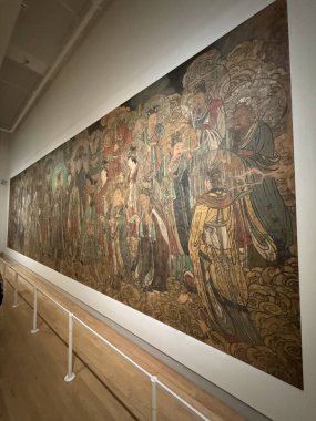 TORONTO, ON - 25 Mayıs 2024 'te Kanada' nın Toronto kentindeki Royal Ontario Müzesinde Asya Koleksiyonu sergisi.