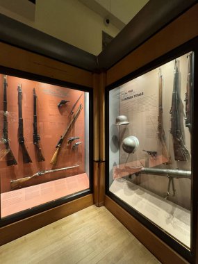 25 Mayıs 2024 'te Kanada' nın Toronto kentindeki Royal Ontario Müzesi 'ndeki Samuel Avrupa Galerileri' nde görüldü..