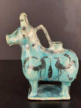 TORONTO, ON - 25 Mayıs 2024 'te Toronto, Kanada' daki Aga Khan Müzesi 'nde sergi.