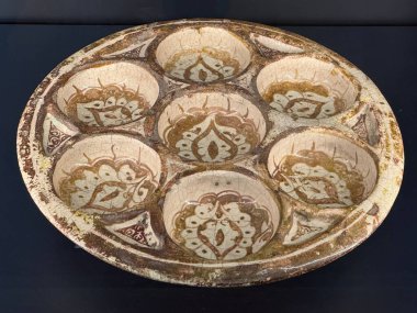 TORONTO, ON - 25 Mayıs 2024 'te Toronto, Kanada' daki Aga Khan Müzesi 'nde sergi.