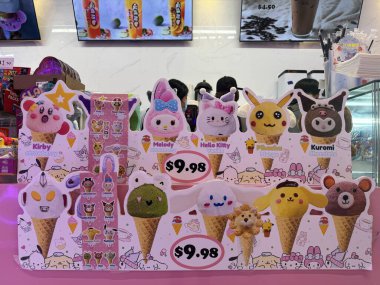 NEW YORK, NY - 27 Nisan 2024 'te görüldüğü üzere New York' taki Sweet Cats Cafe.