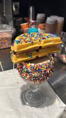 12 Mayıs 2024 'te Stamford, Connecticut' taki Elm Sokağı Lokantası 'nda milkshake..