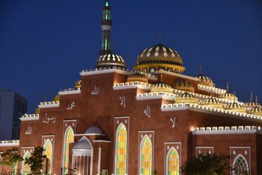 DUBAI, BAE - 30 Aralık 2023 'te Al Barsha, BAE' deki Al Salam Camii.