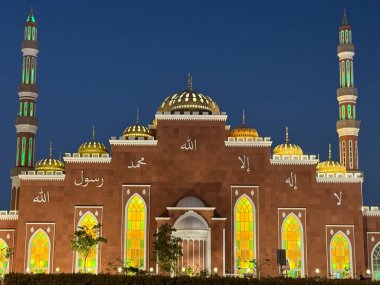 DUBAI, BAE - 30 Aralık 2023 'te Al Barsha, BAE' deki Al Salam Camii.