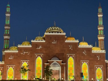 DUBAI, BAE - 30 Aralık 2023 'te Al Barsha, BAE' deki Al Salam Camii.