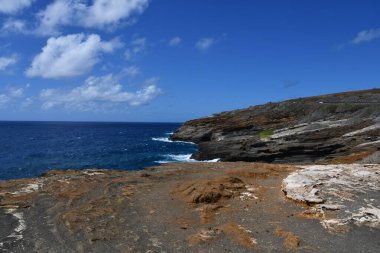 Hawaii 'deki Oahu sahilinin kıyı şeridi manzarası.