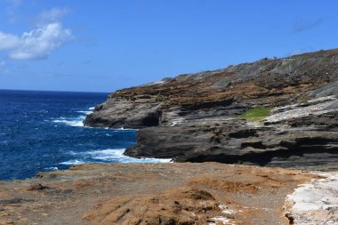 Hawaii 'deki Oahu sahilinin kıyı şeridi manzarası.