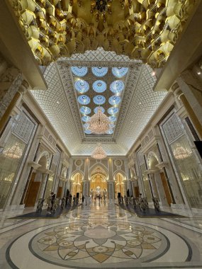 ABU DHABI, BAE - 31 Aralık 2023 'te Abu Dabi, BAE' de Birleşik Arap Emirlikleri 'nin Qasr Al-Watan başkanlık sarayı.