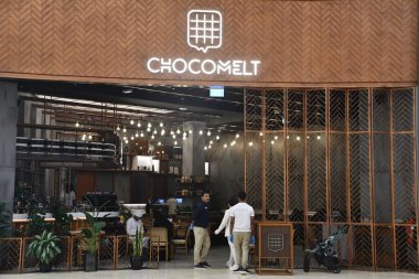 ABU DHABI, 31 Aralık 2023 'te Abu Dabi, BAE' deki Yas Mall, Yas Mall 'da Chocomelt.