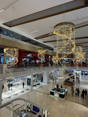 ABU DHABI, 31 Aralık 2023 'te Abu Dabi, BAE' deki Yas AVM 'de görüldü..