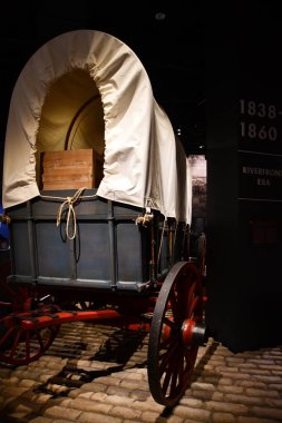 ST LOUIS, MO - 7 Temmuz 2023 'te St. Louis, Missouri' deki Geçit Kemeri Müzesi 'nde sergi.