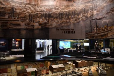 ST LOUIS, MO - 7 Temmuz 2023 'te St. Louis, Missouri' deki Geçit Kemeri Müzesi 'nde sergi.