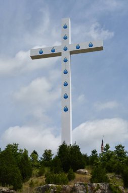 WALNUT SHADE, MO - JUL 7: Branson Cross in Walnut Shade, Missouri, as seen on July 7, 2023. clipart