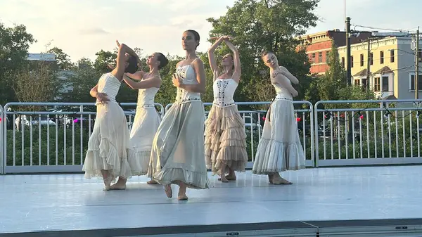 Stock image NEW CANAAN CT - JUL 30: Fairfield County Dance Festival at the New Canaan Library lawn in Connecticut, as seen on July 30, 2024.