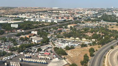 MADRID, SPAIN - 10 AUG İspanya Hava Görüntüsü, Madrid yakınlarında, 10 Ağustos 2024 tarihinde bir uçak penceresinden görüldü..