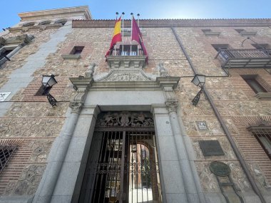 MADRID, İspanya - 11 AUG İspanya 'nın Madrid şehrinde Casa de Cisneros, 11 Ağustos 2024' te görüldüğü gibi.
