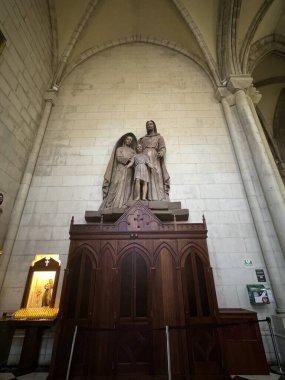 MADRID, SPAIN - 11 AUG: 11 Ağustos 2024 'te İspanya' nın Madrid kentindeki Aziz Mary Katedrali,.