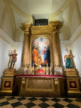 11 Ağustos 2024 'te İspanya' nın Madrid şehrinde Iglesia de San Gines Kilisesi 'nde görüldü..