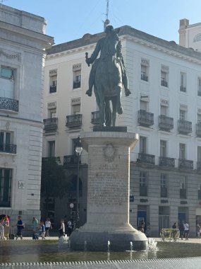 MADRID, İspanya - 11 AUG: Madrid, İspanya 'daki Puerta del Sol' da III..