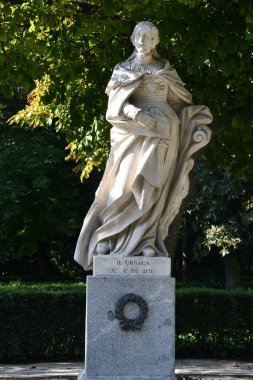 Madrid, İspanya 'daki El Retiro Parkı' nda 12 Ağustos 2024 'te Paseo de la Arjantin ya da Arjantin Gezinti Alanı ya da Paseo de las Estatuas ya da Walkway olarak da bilinir..