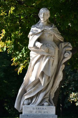 Madrid, İspanya 'daki El Retiro Parkı' nda 12 Ağustos 2024 'te Paseo de la Arjantin ya da Arjantin Gezinti Alanı ya da Paseo de las Estatuas ya da Walkway olarak da bilinir..