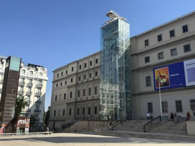 12 Ağustos 2024 'te Madrid, İspanya' daki Reina Sofya Müzesi 'nde görüldü..