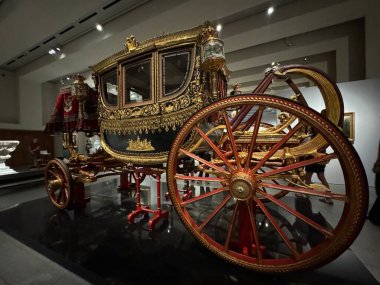 MADRID, SPAIN - 12 AUG: 12 Ağustos 2024 'te İspanya' nın Madrid kentindeki Kraliyet Koleksiyonları Galerisinde görüldüğü gibi.