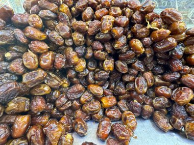 Arap pazarında tarihler