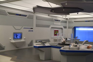 ABU DHABI, BAE - 1 Ocak 2024 'te Abu Dabi, BAE' deki Louvre Müzesinde Çocuk Müzesi sergisi.