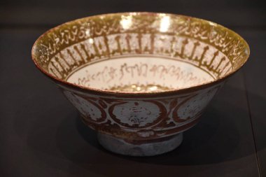 ABU DHABI, BAE - 1 Ocak 2024 'te Abu Dabi, BAE' deki Louvre Müzesinde sergi.