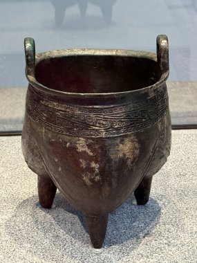 ABU DHABI, BAE - 1 Ocak 2024 'te Abu Dabi, BAE' deki Louvre Müzesinde sergi.