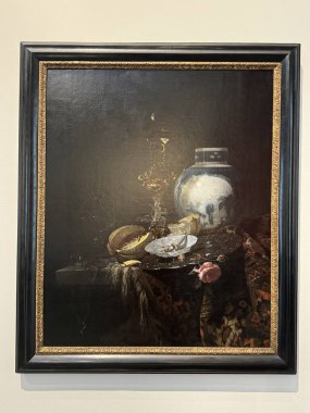 ABU DHABI, BAE - 1 Ocak 2024 'te Abu Dabi, BAE' deki Louvre Müzesinde sergi.