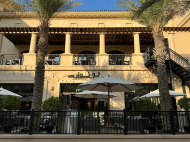 ABU DHABI, BAE - 31 Aralık 2023 'te Abu Dabi, BAE' deki St. Regis Saadiyat Adası Resort 'taki Collecton.
