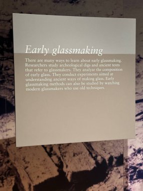 CORNING, New York - 31 Ağustos 2024 'te Corning, New York' taki Cam Müzesi 'nde 31: 35 Yüzyıllık Cam Sergisi.