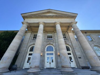 ITHACA, NY - 1. SEP: Goldwin Smith Hall - New York 'taki Cornell Üniversitesi kampüsünde 1..