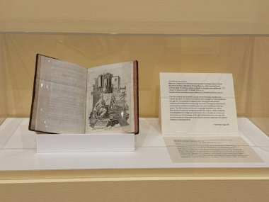 ITHACA, NY - SEP 1: Sep 1, 2024 'te Ithaca, New York' taki Herbert F. Johnson Sanat Müzesi 'nde bulunan İspanyol Amerikalarına Sanat, Kimlik ve İnanç.