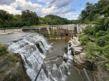 New York, Ithaca 'da Triphammer Şelalesi