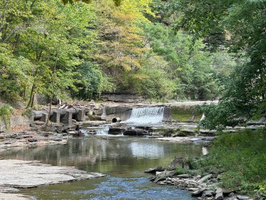 New York, Ithaca 'daki Six Mile Creek' te Wells Falls