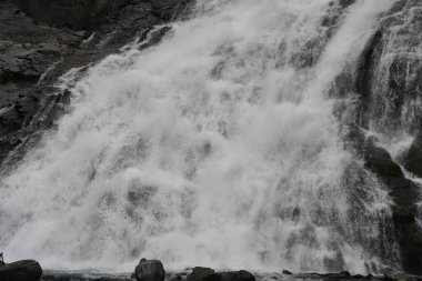 Nugget Falls, Juneau, Alaska 'daki Mendenhall Buzul Ulusal Parkı' nda.