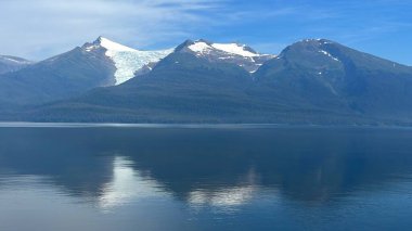 Endicott Arm manzarası, Juneau yakınlarında, Alaska 'da.