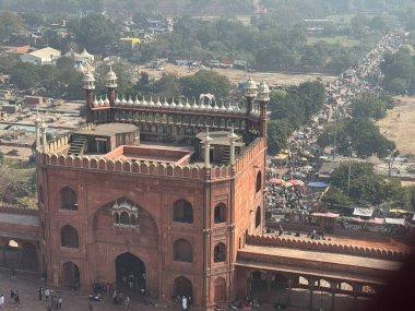 DELHI, INDIA - 16 Şubat 2024 'te Hindistan' ın Eski Delhi şehrinde Jama Mescidi.